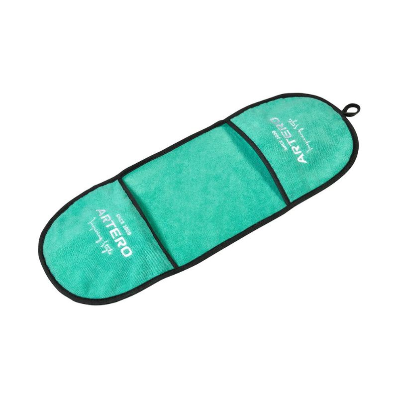 TOALLA CON BOLSILLOS PERROS ARTERO ZUMBA 64 X 23 CM